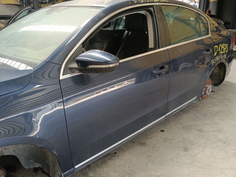 Recambio de puerta delantera izquierda para volkswagen passat b7 (362) 2.0 tdi referencia OEM IAM   