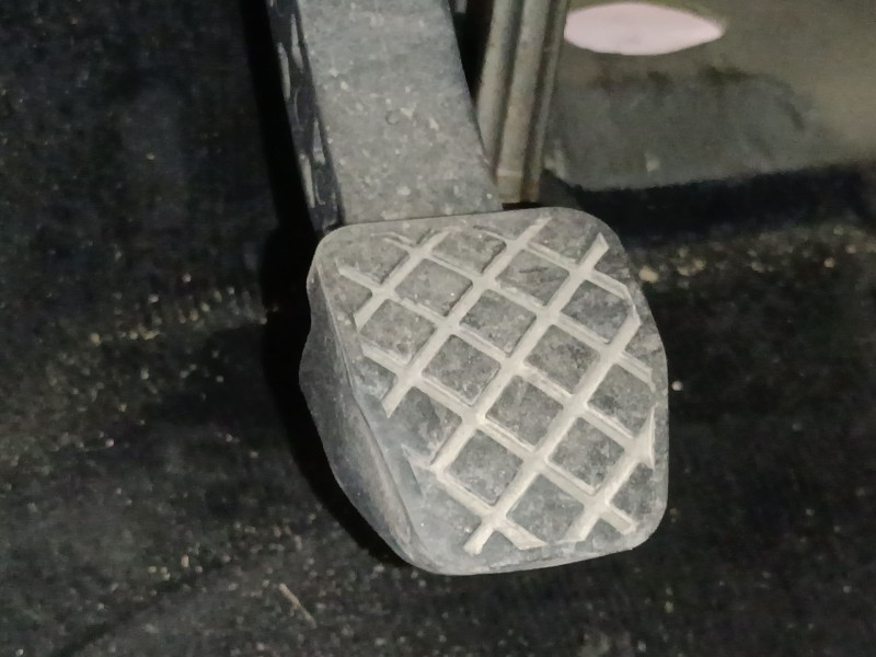 Recambio de pedal embrague para volkswagen passat b7 (362) 2.0 tdi referencia OEM IAM   