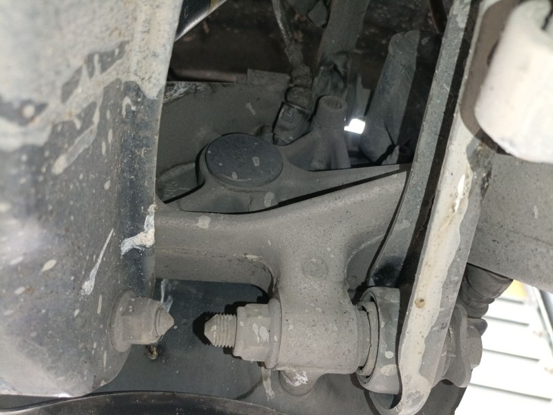 Recambio de mangueta trasera izquierda para volkswagen passat b7 (362) 2.0 tdi referencia OEM IAM   