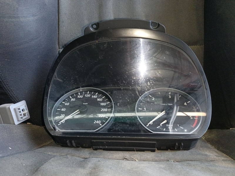 Recambio de cuadro instrumentos para bmw 1 (e87) 120 d referencia OEM IAM 696147701  