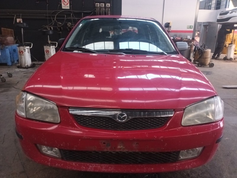 mazda 323 f vi hatchback (bj) del año 2001
