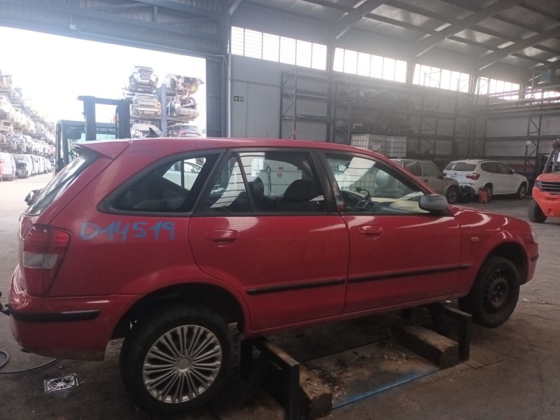 mazda 323 f vi hatchback (bj) del año 2001