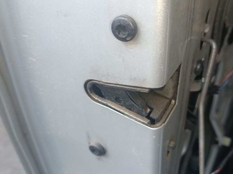 Recambio de cerradura puerta trasera izquierda para bmw 1 (e87) 118 d referencia OEM IAM   