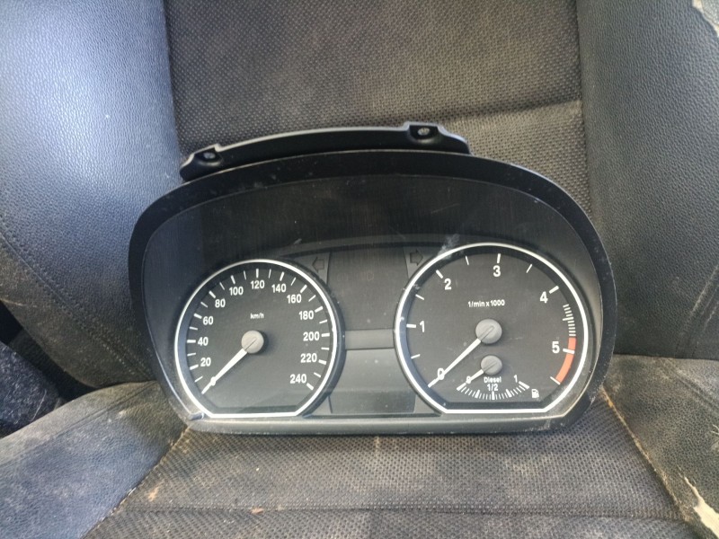 Recambio de cuadro instrumentos para bmw 1 (e87) 118 d referencia OEM IAM 102495284  