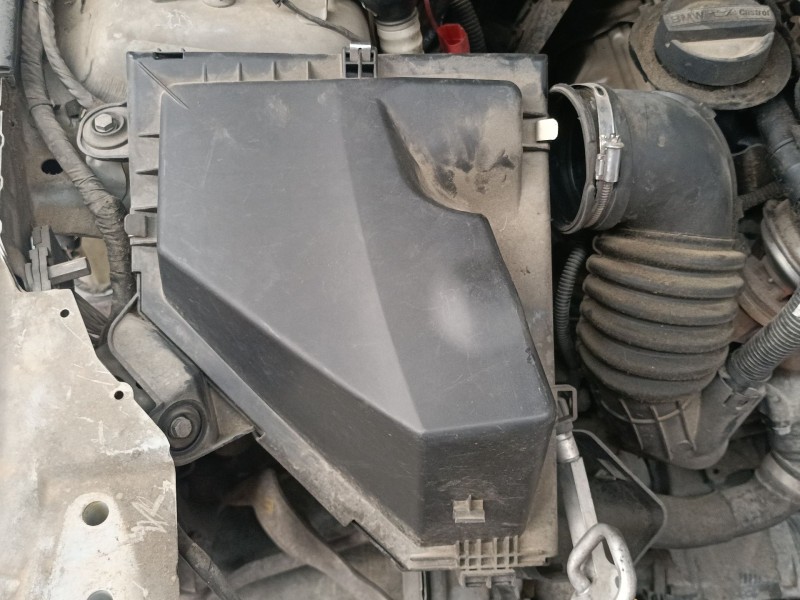 Recambio de filtro aire para bmw 1 (e87) 118 d referencia OEM IAM   