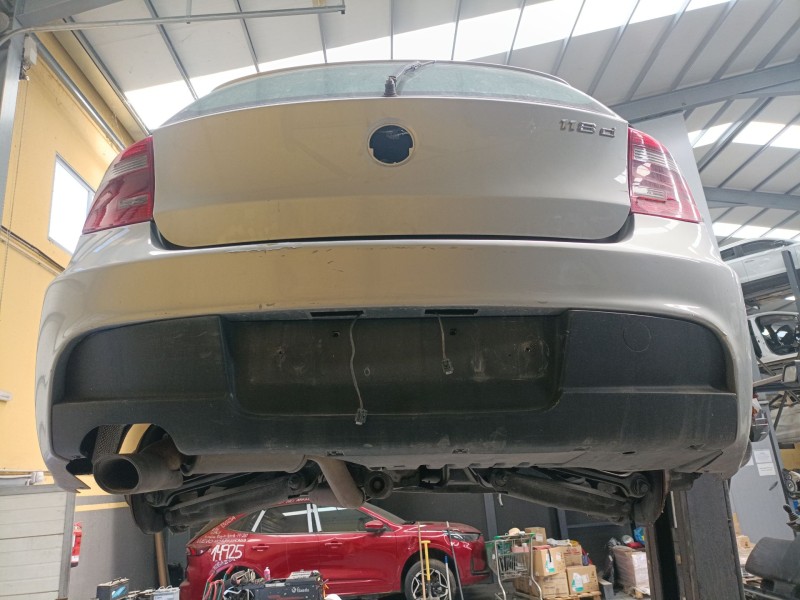 Recambio de paragolpes trasero para bmw 1 (e87) 118 d referencia OEM IAM   