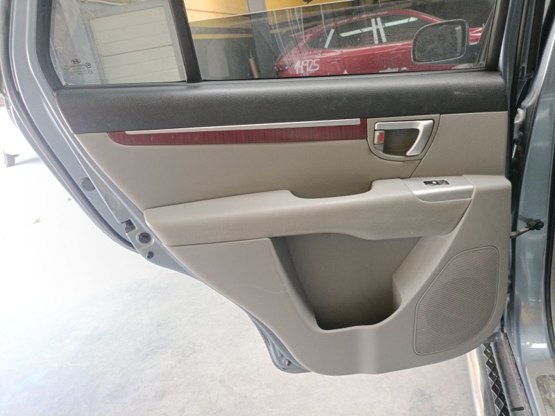 Recambio de guarnecido puerta trasera izquierda para hyundai santa fé ii (cm) 2.2 crdi gls referencia OEM IAM   