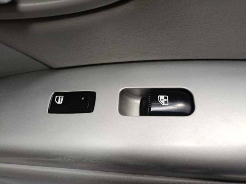 Recambio de mando elevalunas delantero derecho para hyundai santa fé ii (cm) 2.2 crdi gls referencia OEM IAM   