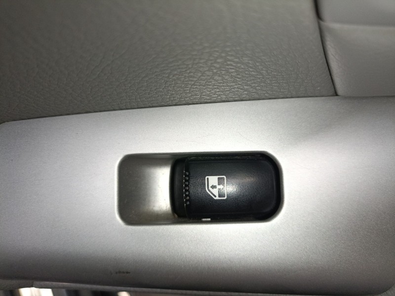 Recambio de mando elevalunas trasero derecho para hyundai santa fé ii (cm) 2.2 crdi gls referencia OEM IAM   