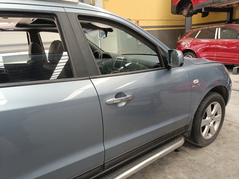 Recambio de puerta delantera derecha para hyundai santa fé ii (cm) 2.2 crdi gls referencia OEM IAM   