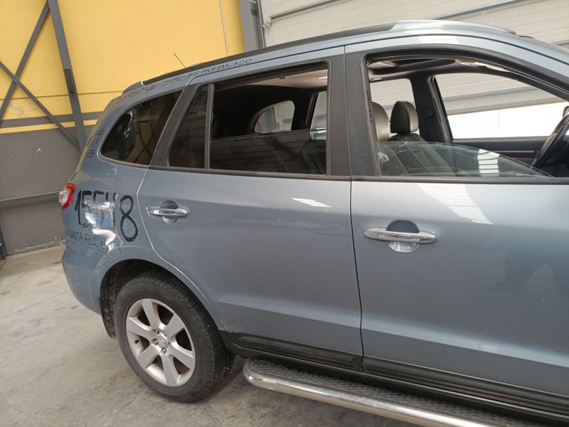 Recambio de puerta trasera derecha para hyundai santa fé ii (cm) 2.2 crdi gls referencia OEM IAM   