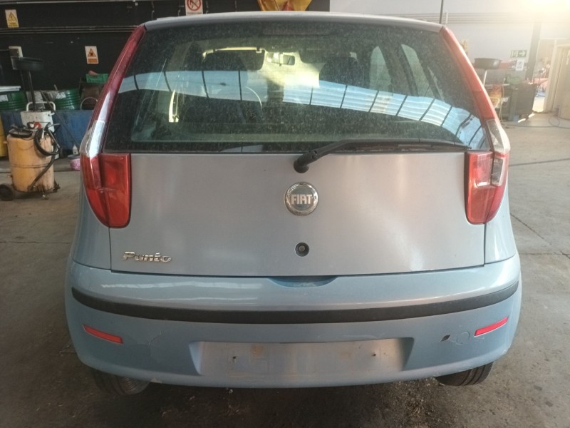 fiat punto (188_) del año 2004