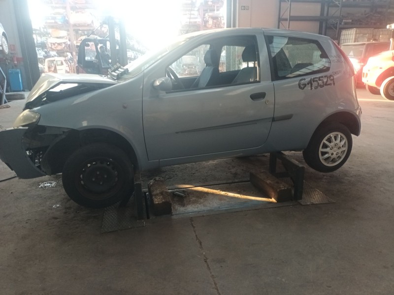 fiat punto (188_) del año 2004