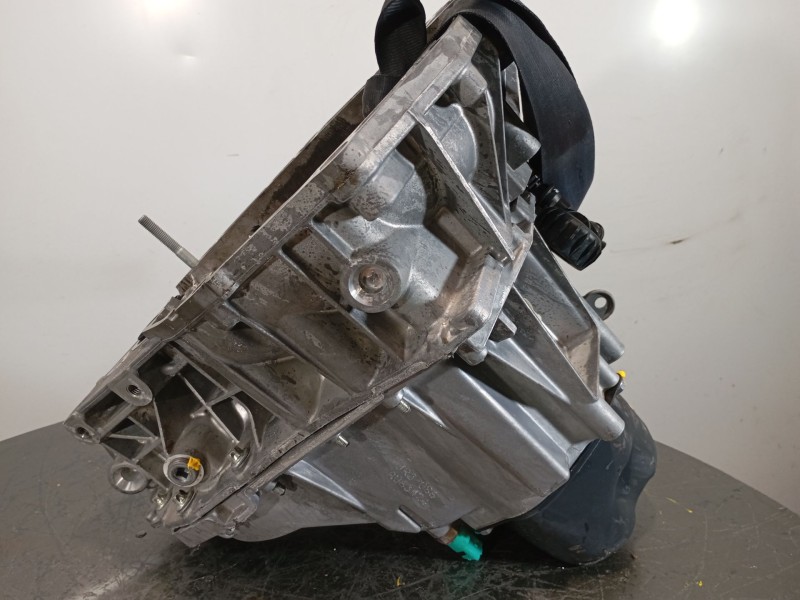 Recambio de caja cambios para dacia sandero stepway referencia OEM IAM JR5086 A063424 