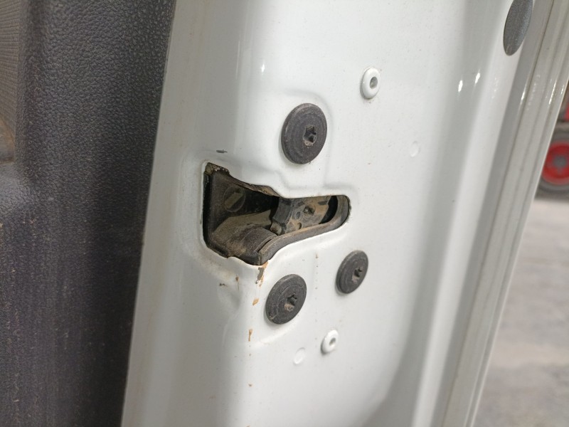 Recambio de cerradura puerta delantera derecha para renault clio iv (bh_) 1.5 dci 90 referencia OEM IAM   