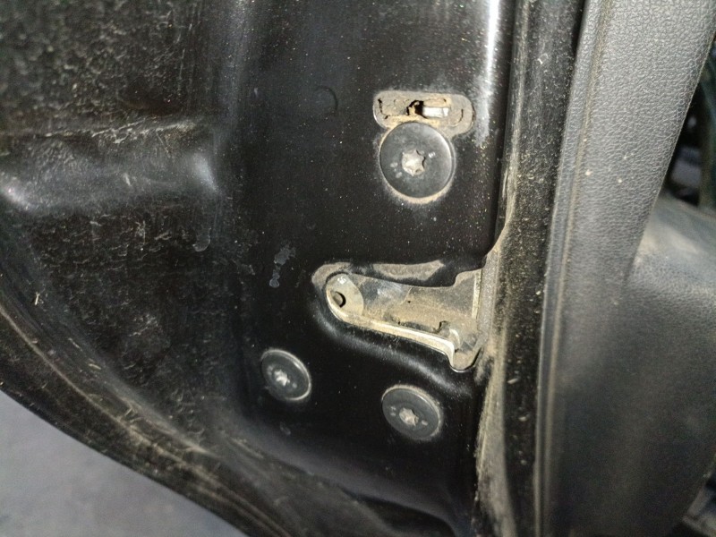 Recambio de cerradura puerta trasera izquierda para dacia duster (hs_) 1.5 dci (hsmc) referencia OEM IAM   