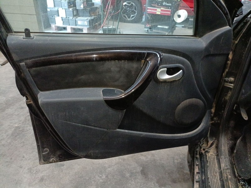 Recambio de guarnecido puerta delantera izquierda para dacia duster (hs_) 1.5 dci (hsmc) referencia OEM IAM   