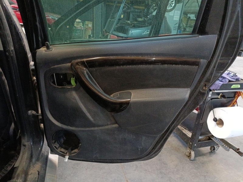 Recambio de guarnecido puerta trasera derecha para dacia duster (hs_) 1.5 dci (hsmc) referencia OEM IAM   