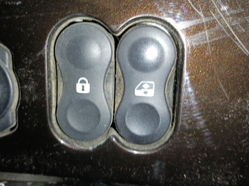 Recambio de mando elevalunas delantero derecho para dacia duster (hs_) 1.5 dci (hsmc) referencia OEM IAM   