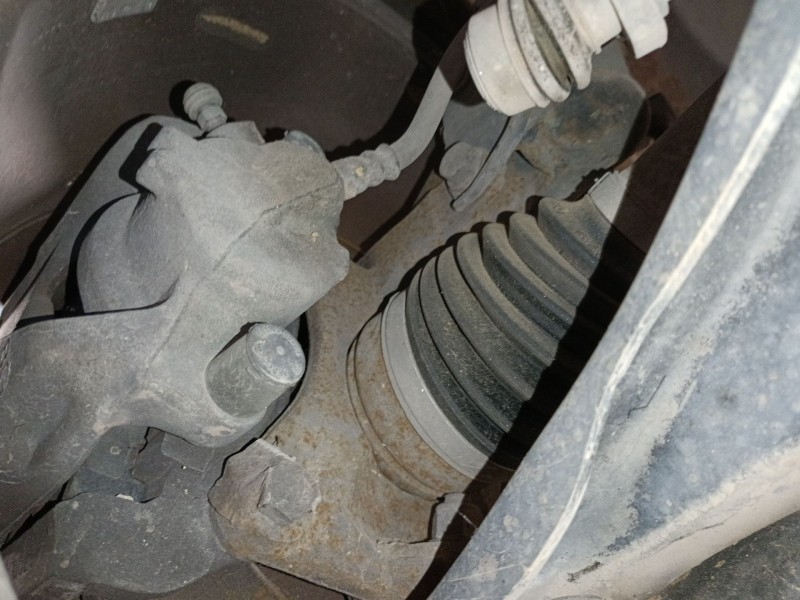 Recambio de mangueta delantera derecha para dacia duster (hs_) 1.5 dci (hsmc) referencia OEM IAM   
