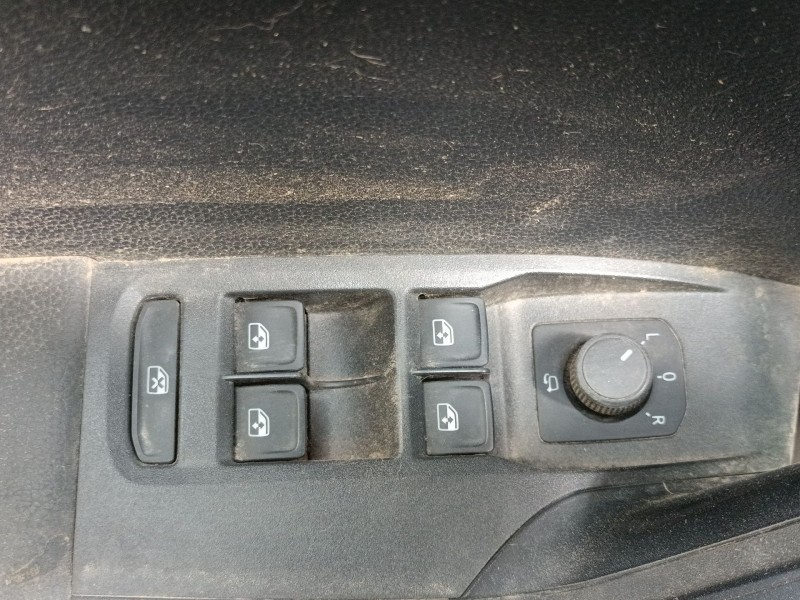 Recambio de mando elevalunas delantero izquierdo para seat arona (kj7, kjp) 1.0 tsi referencia OEM IAM   