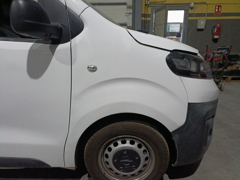 Recambio de aleta delantera derecha para opel vivaro c furgoneta (k0) 2.0 referencia OEM IAM   