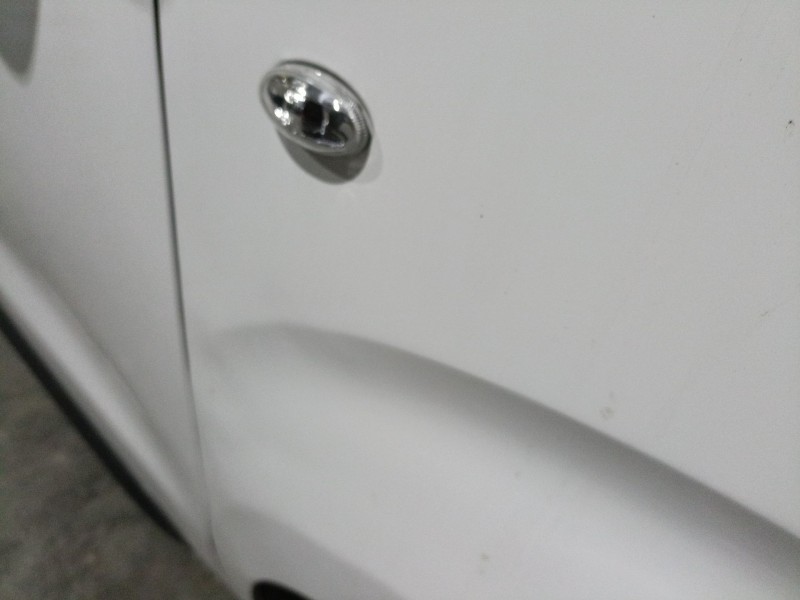Recambio de aleta delantera derecha para opel vivaro c furgoneta (k0) 2.0 referencia OEM IAM   
