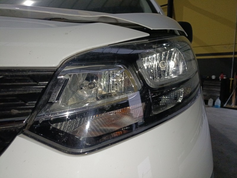 Recambio de faro izquierdo para opel vivaro c furgoneta (k0) 2.0 referencia OEM IAM   