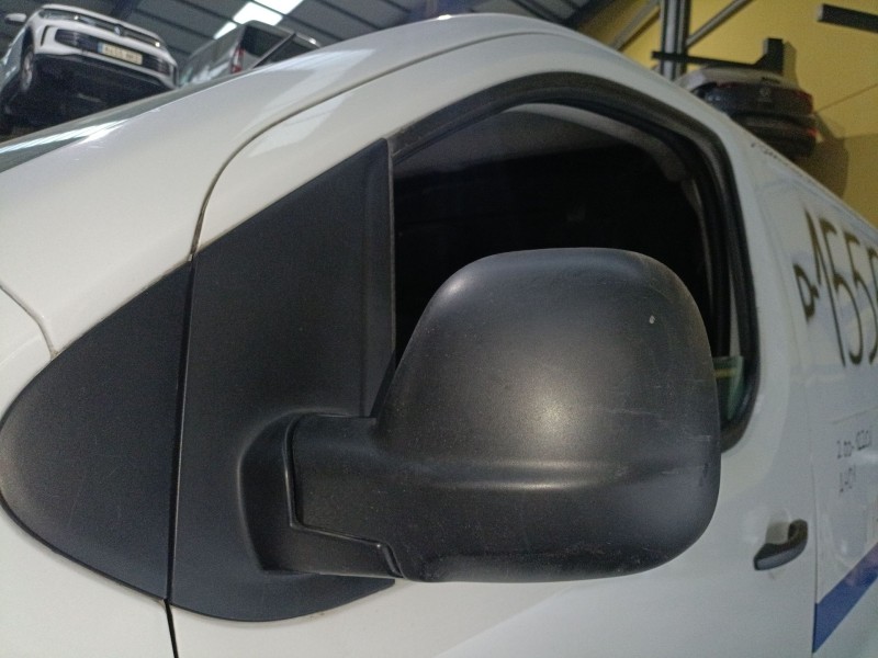Recambio de retrovisor izquierdo electrico para opel vivaro c furgoneta (k0) 2.0 referencia OEM IAM   