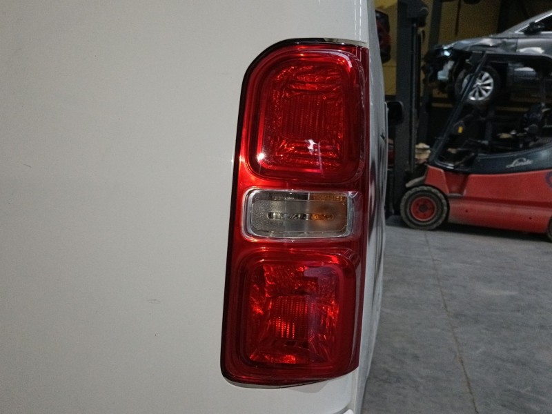 Recambio de piloto trasero derecho para opel vivaro c furgoneta (k0) 2.0 referencia OEM IAM   