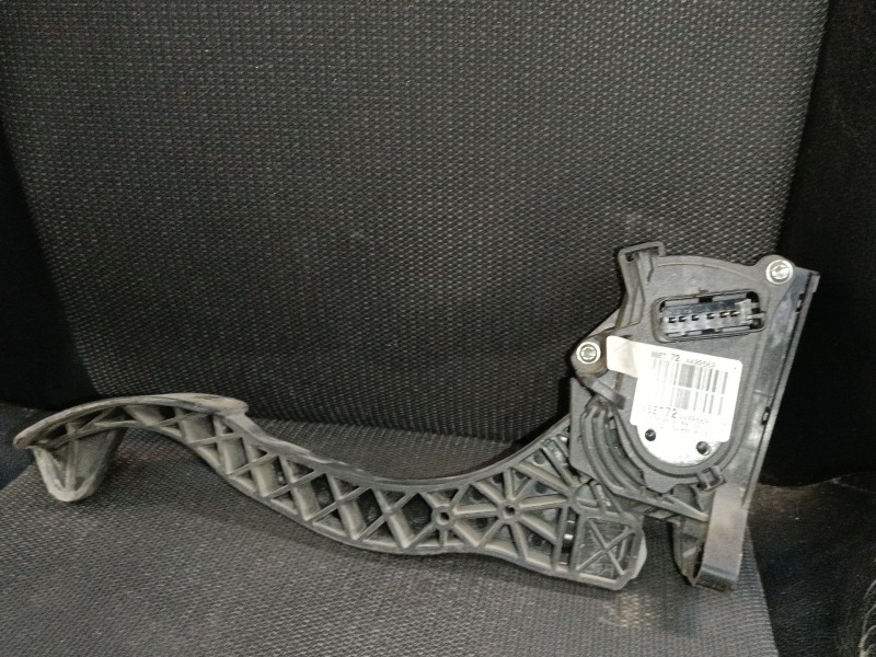 Recambio de pedal acelerador para opel vivaro c furgoneta (k0) 2.0 referencia OEM IAM 9838028180  