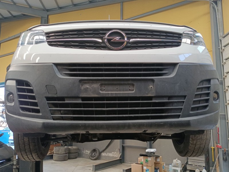 Recambio de paragolpes delantero para opel vivaro c furgoneta (k0) 2.0 referencia OEM IAM   