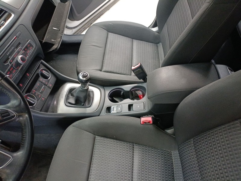 Recambio de consola central para audi q3 (8ub, 8ug) 2.0 tdi referencia OEM IAM   