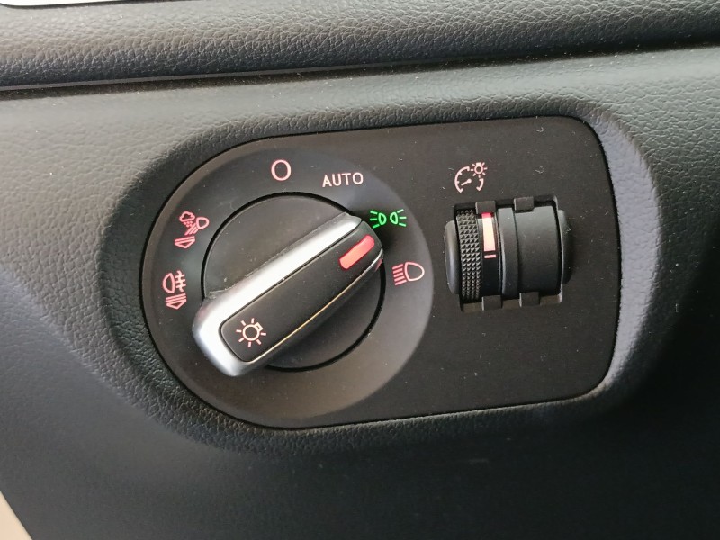 Recambio de mando luces para audi q3 (8ub, 8ug) 2.0 tdi referencia OEM IAM   