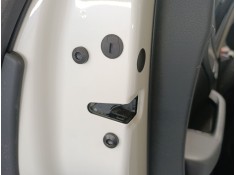 CERRADURA PUERTA TRASERA IZQUIERDA 