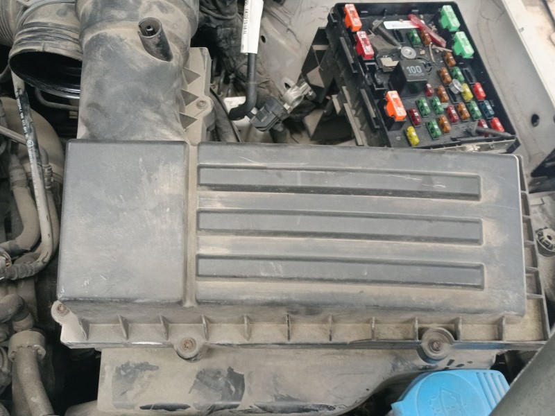 Recambio de filtro aire para audi q3 (8ub, 8ug) 2.0 tdi referencia OEM IAM   