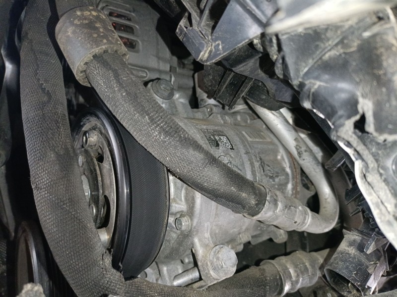 Recambio de compresor aire acondicionado para audi q3 (8ub, 8ug) 2.0 tdi referencia OEM IAM   
