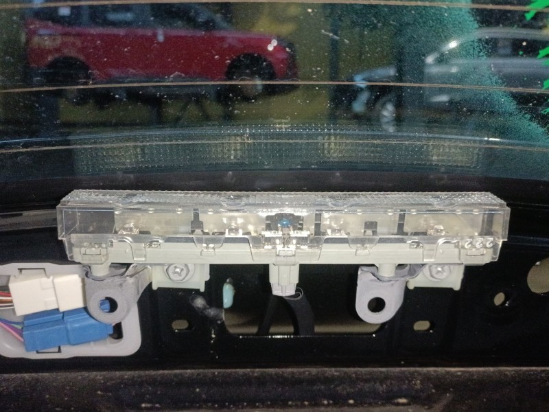 Recambio de luz central de freno para toyota auris (_e15_) 1.4 d-4d (nde150_) referencia OEM IAM   