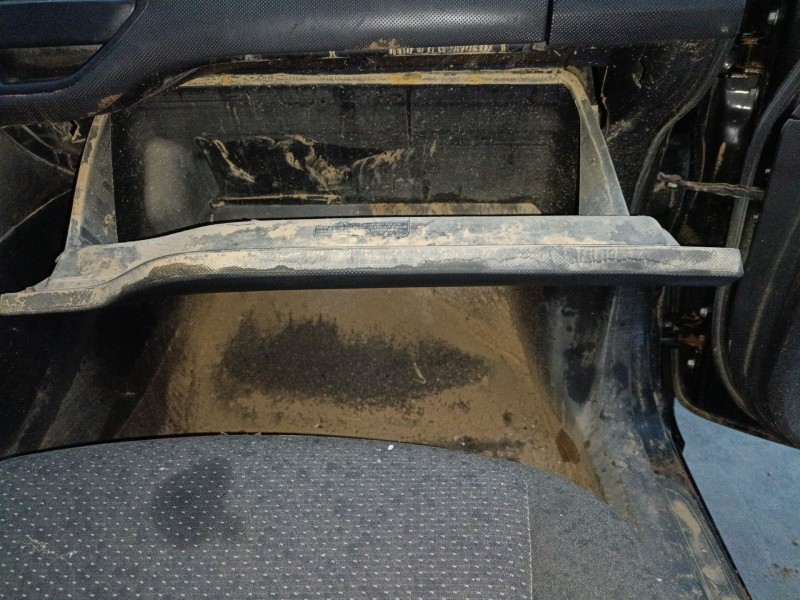 Recambio de guantera para toyota auris (_e15_) 1.4 d-4d (nde150_) referencia OEM IAM   