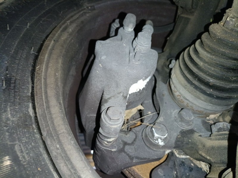 Recambio de pinza freno delantera derecha para toyota auris (_e15_) 1.4 d-4d (nde150_) referencia OEM IAM   