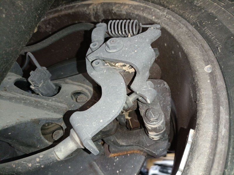 Recambio de pinza freno trasera derecha para toyota auris (_e15_) 1.4 d-4d (nde150_) referencia OEM IAM   