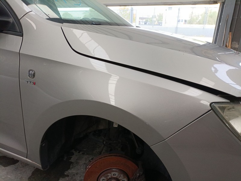 Recambio de aleta delantera derecha para seat toledo iv (kg3) 1.6 tdi referencia OEM IAM   