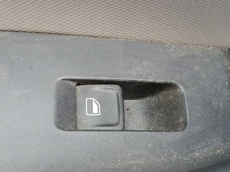 Recambio de mando elevalunas trasero izquierdo para seat toledo iv (kg3) 1.6 tdi referencia OEM IAM   