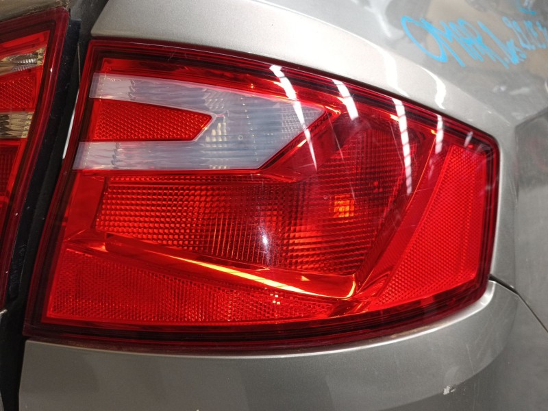 Recambio de piloto trasero derecho para seat toledo iv (kg3) 1.6 tdi referencia OEM IAM   