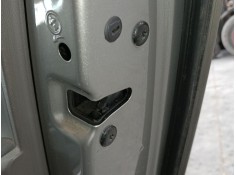 CERRADURA PUERTA TRASERA DERECHA 