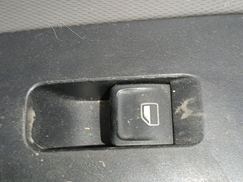 Recambio de mando elevalunas delantero derecho para seat toledo iv (kg3) 1.6 tdi referencia OEM IAM   
