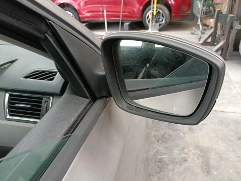Recambio de retrovisor derecho electrico para seat toledo iv (kg3) 1.6 tdi referencia OEM IAM   