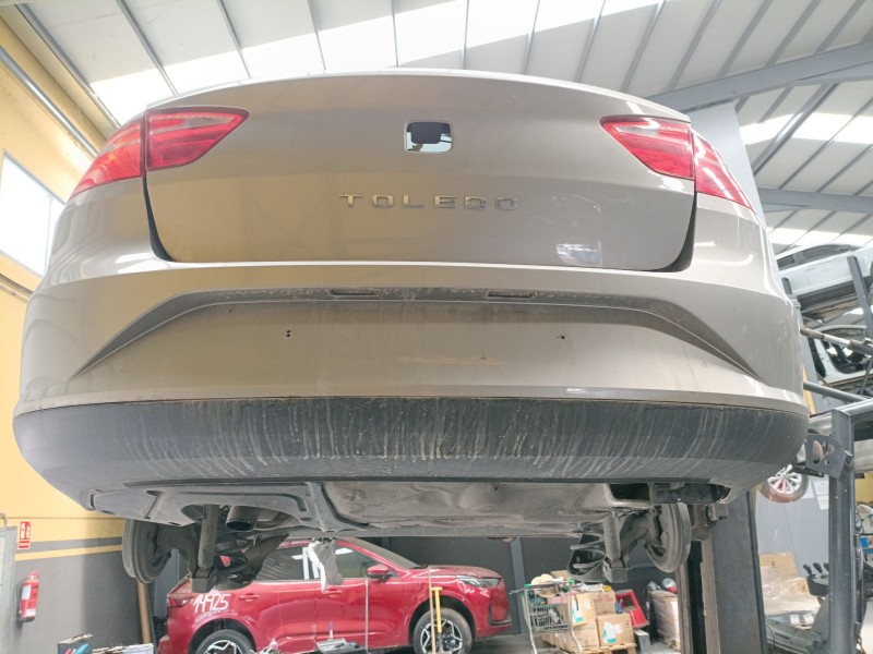 Recambio de paragolpes trasero para seat toledo iv (kg3) 1.6 tdi referencia OEM IAM   