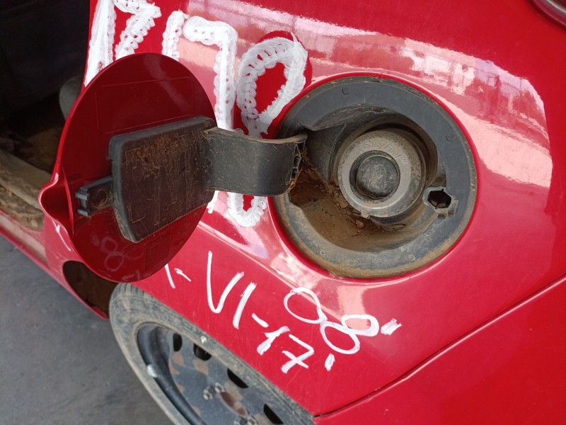 Recambio de tapa exterior combustible para ford fiesta vi (cb1, ccn) 1.25 referencia OEM IAM   