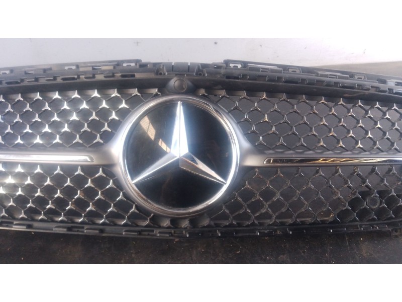 Recambio de rejilla delantera para mercedes-benz clase a (w177) a 200 mild-hybrid (177.087) referencia OEM IAM   